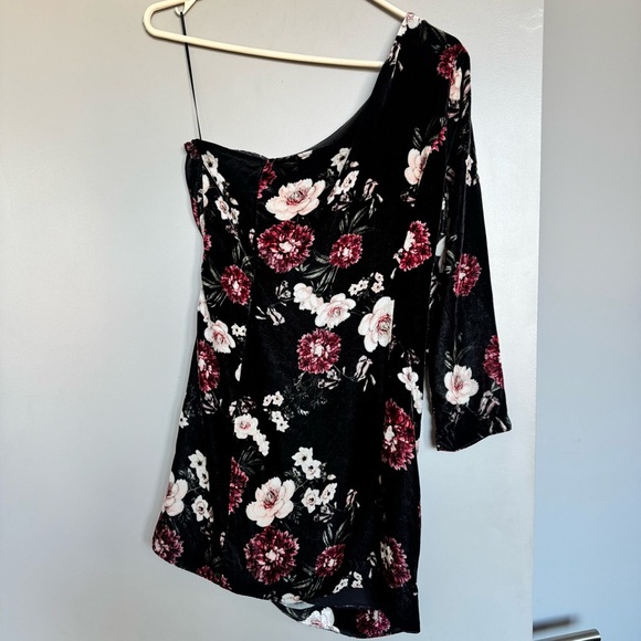 NICHOLAS Floral Black Velvet One Shoulder Mini Dress in Black Multicolor Size 6 - Picture 4 of 5